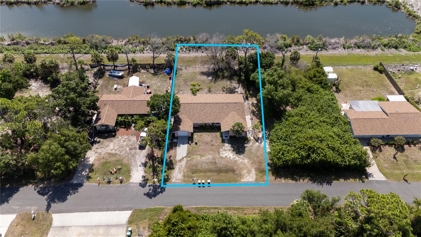 Photo of 1825 SHADOW LANE ENGLEWOOD FL 34224