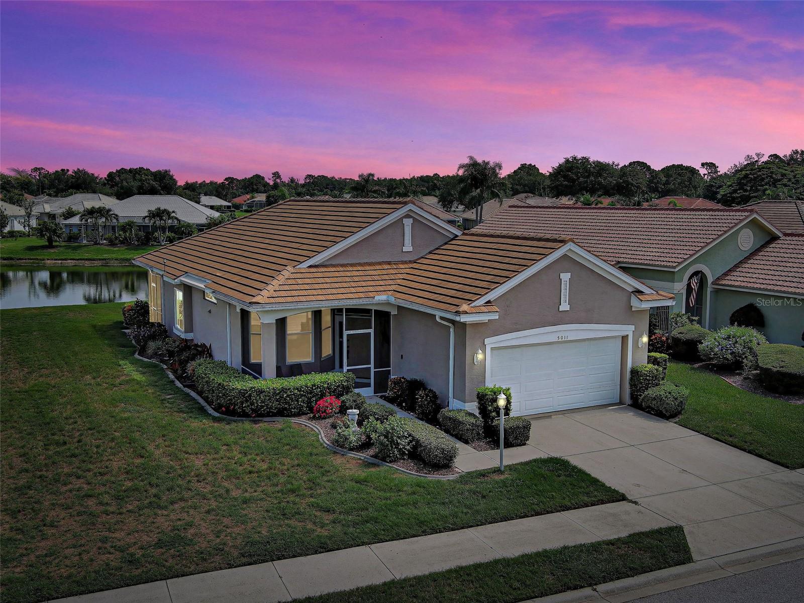 Photo of 5011 SEAGRASS DRIVE VENICE FL 34293