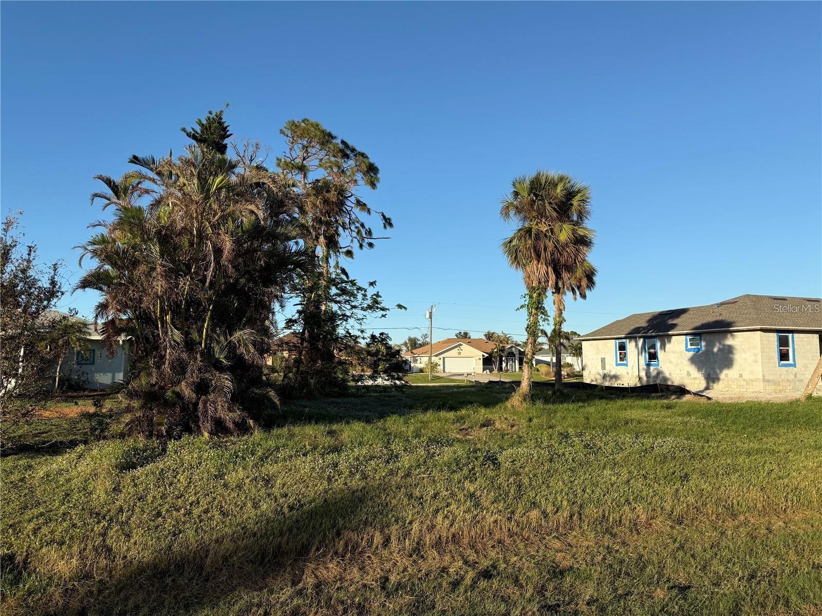Photo of 57 MARK TWAIN LN ROTONDA WEST FL 33947