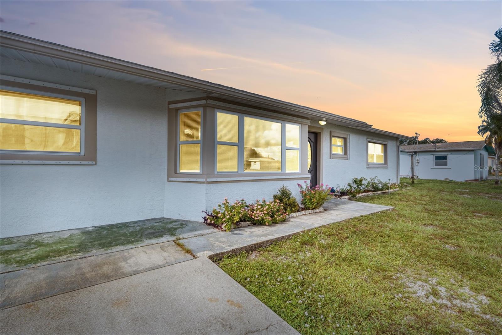 Photo of 18186 IRIS ROAD FORT MYERS FL 33967
