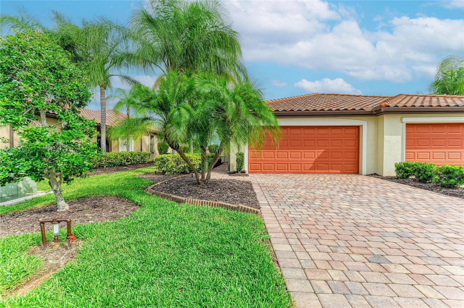 Photo of 6623 CANDLESTICK DRIVE BRADENTON FL 34212