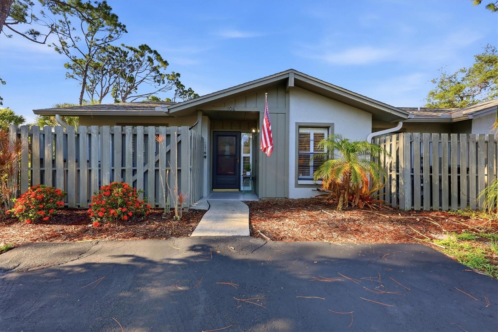 Photo of 106 JOSE GASPAR DRIVE #106 ENGLEWOOD FL 34223