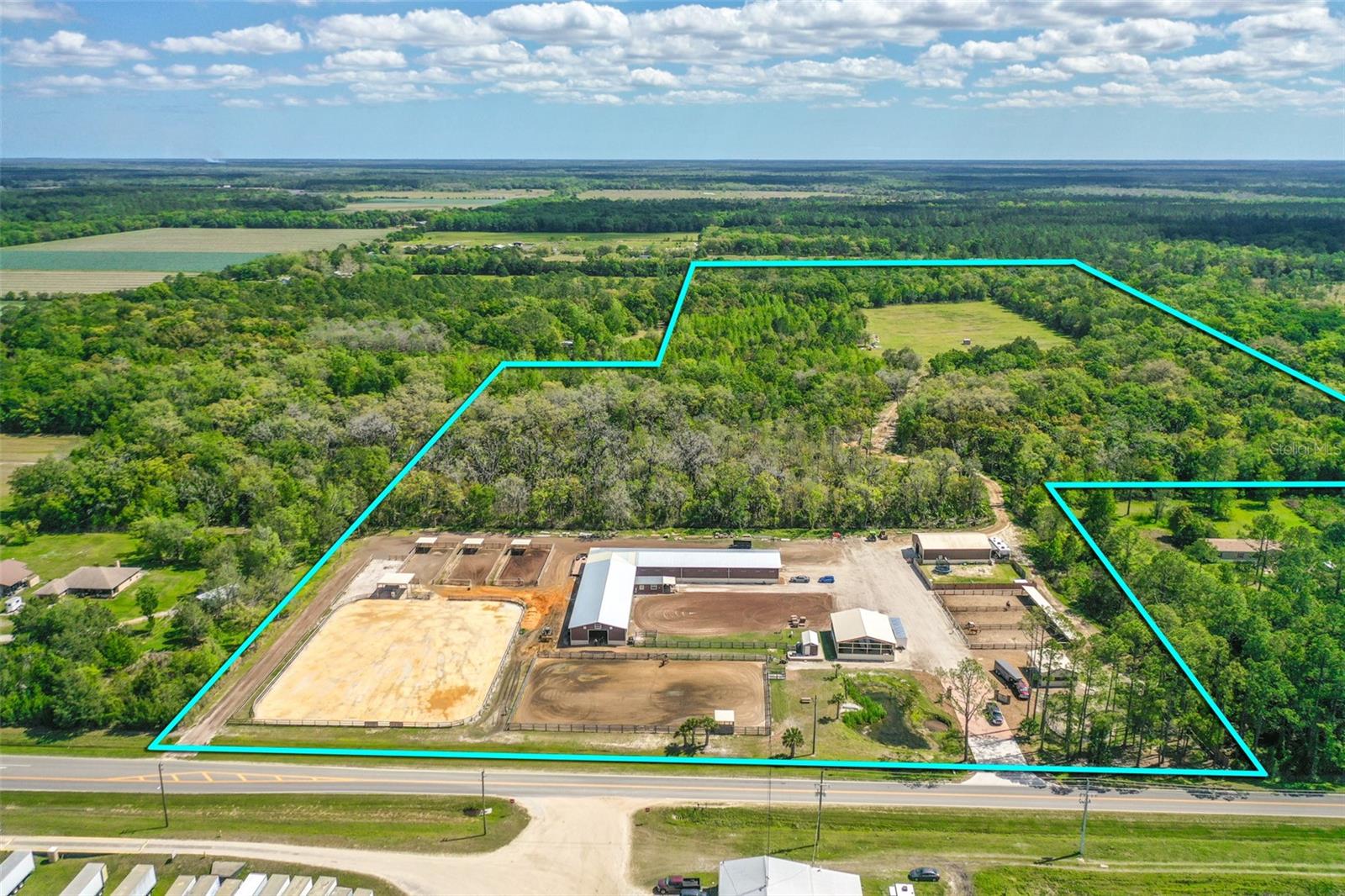 Photo of 3305 COUNTY ROAD 305 BUNNELL FL 32110