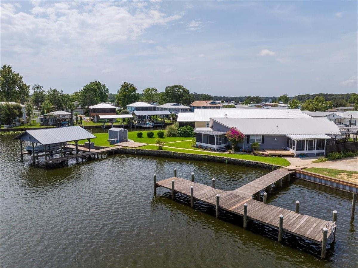 Photo of 164 MOONLITE DRIVE WELAKA FL 32193