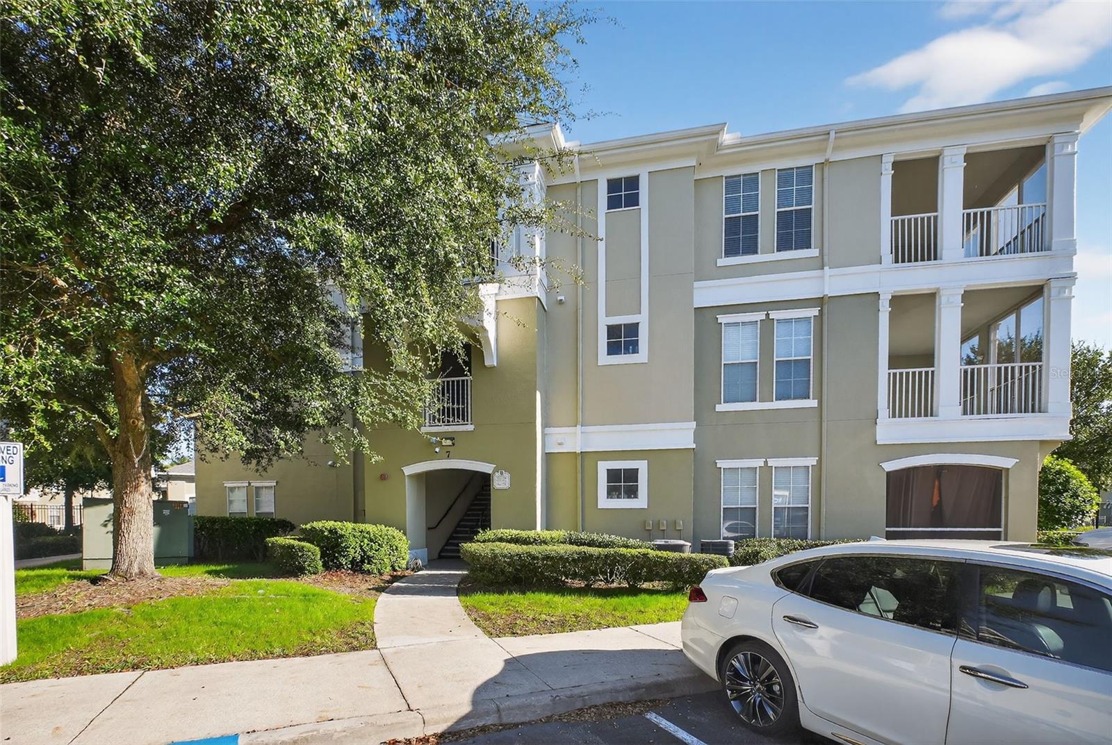 Photo of 8290 W GATE PARKWAY #707 JACKSONVILLE FL 32216