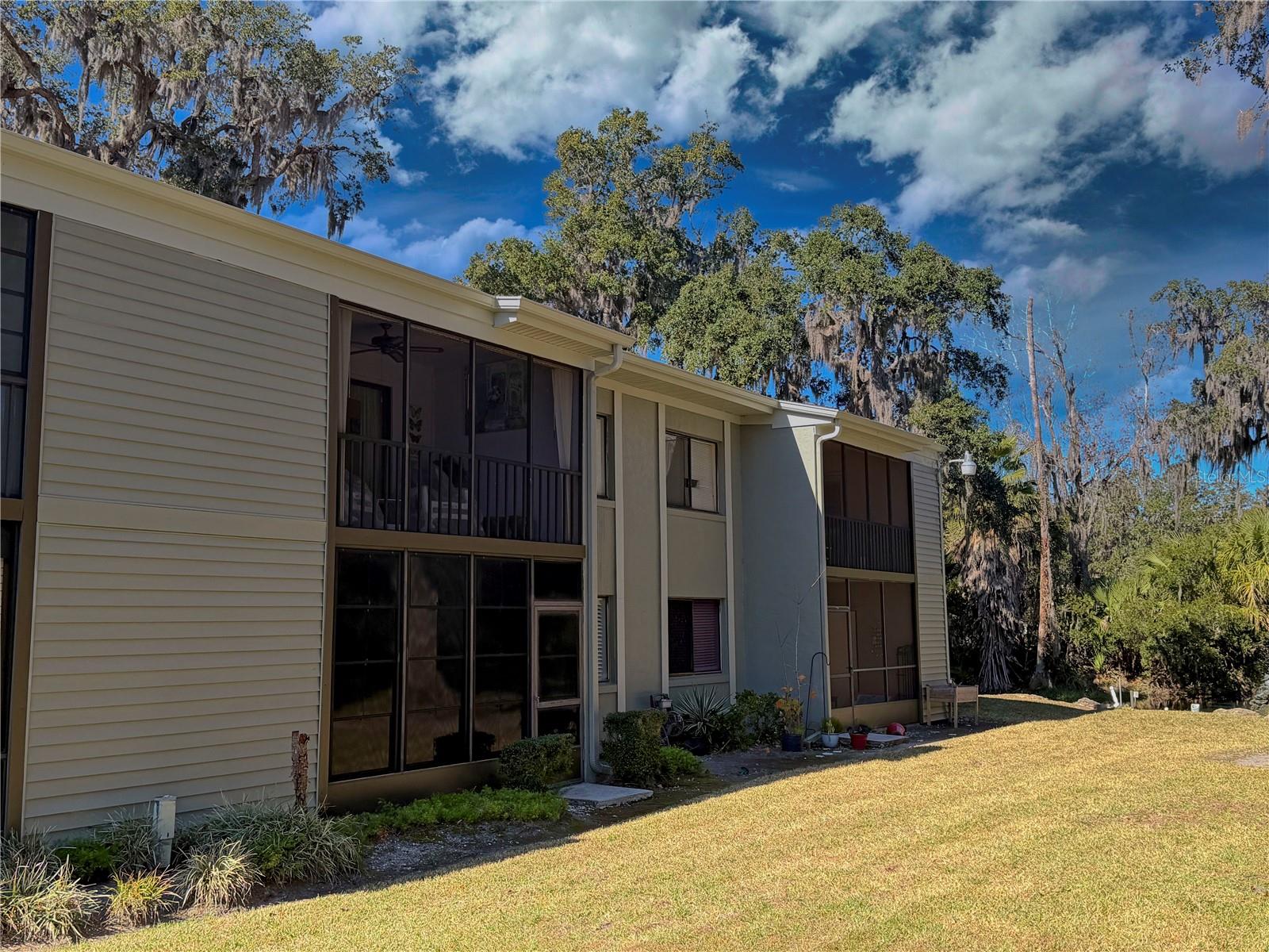 Photo of 306 PALM COAST PARKWAY #203 PALM COAST FL 32137