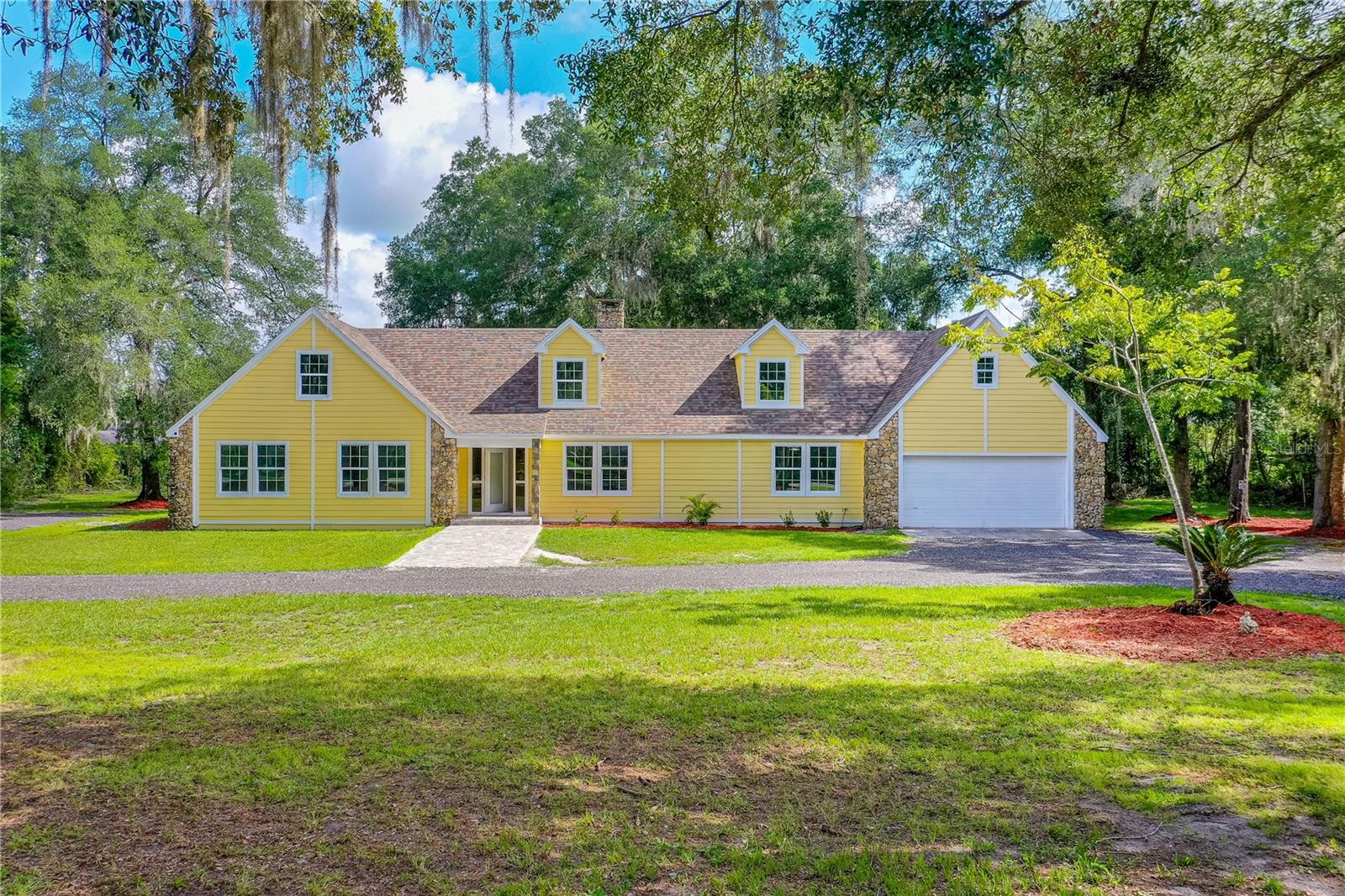 Photo of 475 E WISCONSIN AVENUE ORANGE CITY FL 32763