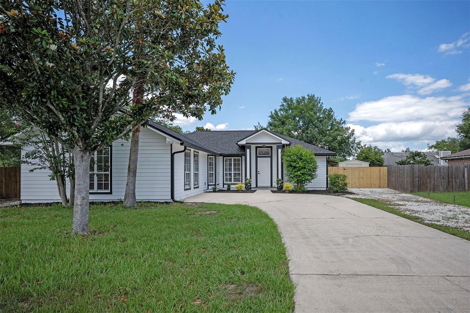 Photo of 3210 SARAHS COURT GREEN COVE SPRINGS FL 32043