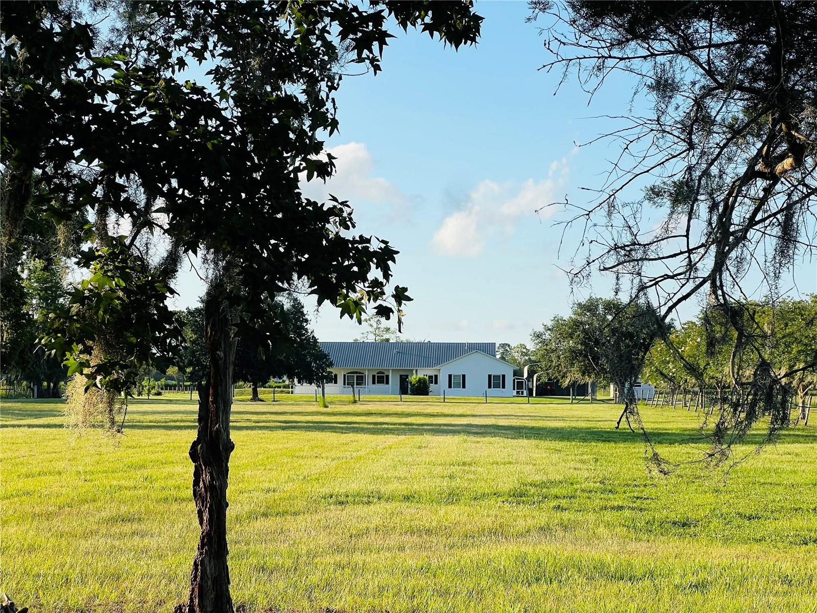 Photo of 9120 COUNTY ROAD 304 BUNNELL FL 32110