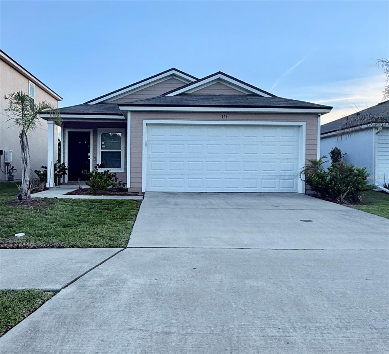Photo of 754 GRAND RESERVE DRIVE BUNNELL FL 32110