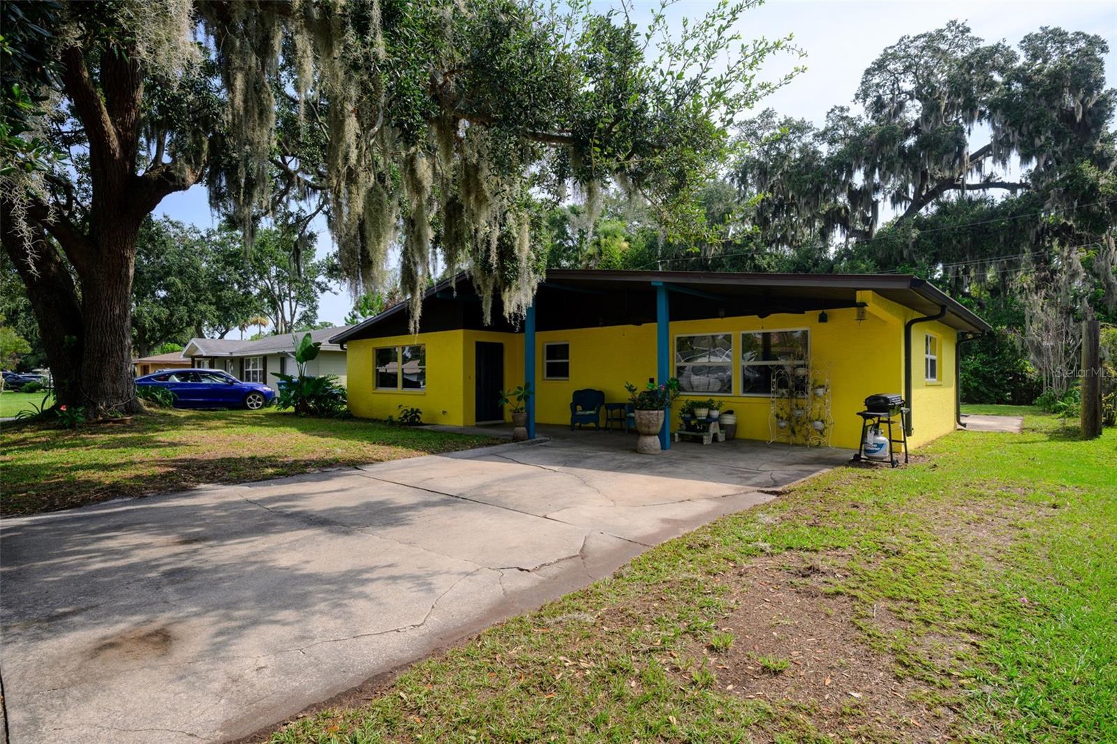 Photo of 1003 CHEROKEE RANCH ROAD HOLLY HILL FL 32117