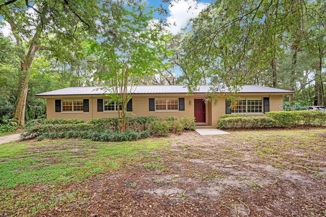 Photo of 560 N LAKE PLEASANT ROAD APOPKA FL 32712
