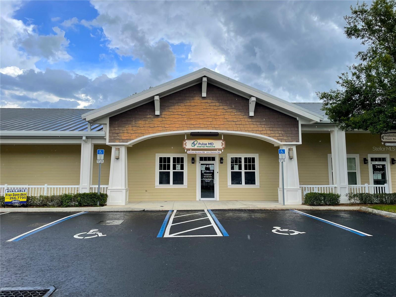 Photo of 749 COUNTY ROAD 466 LADY LAKE FL 32159