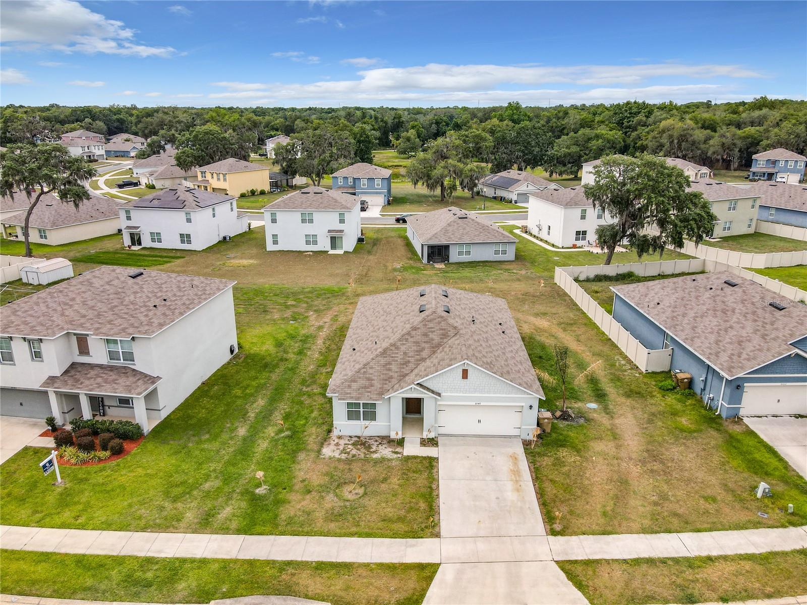 Photo of 10547 BURLWOOD DRIVE LEESBURG FL 34788