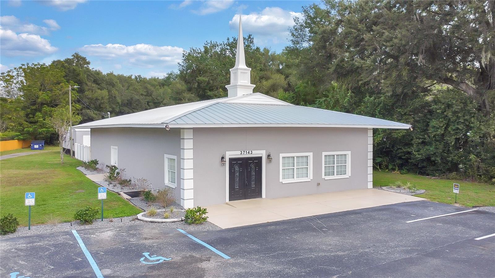 Photo of 37143 CLINTON AVENUE DADE CITY FL 33525