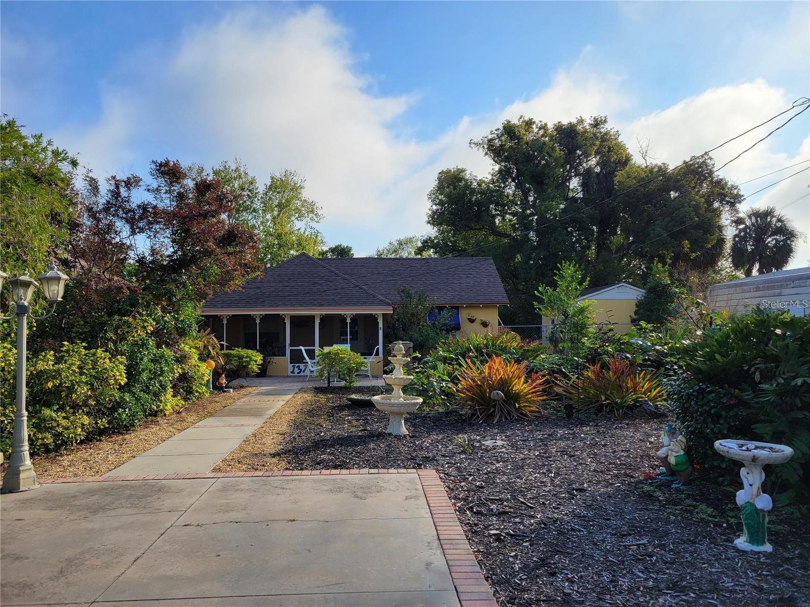 Photo of 1370 GREENWAY DRIVE MOUNT DORA FL 32757