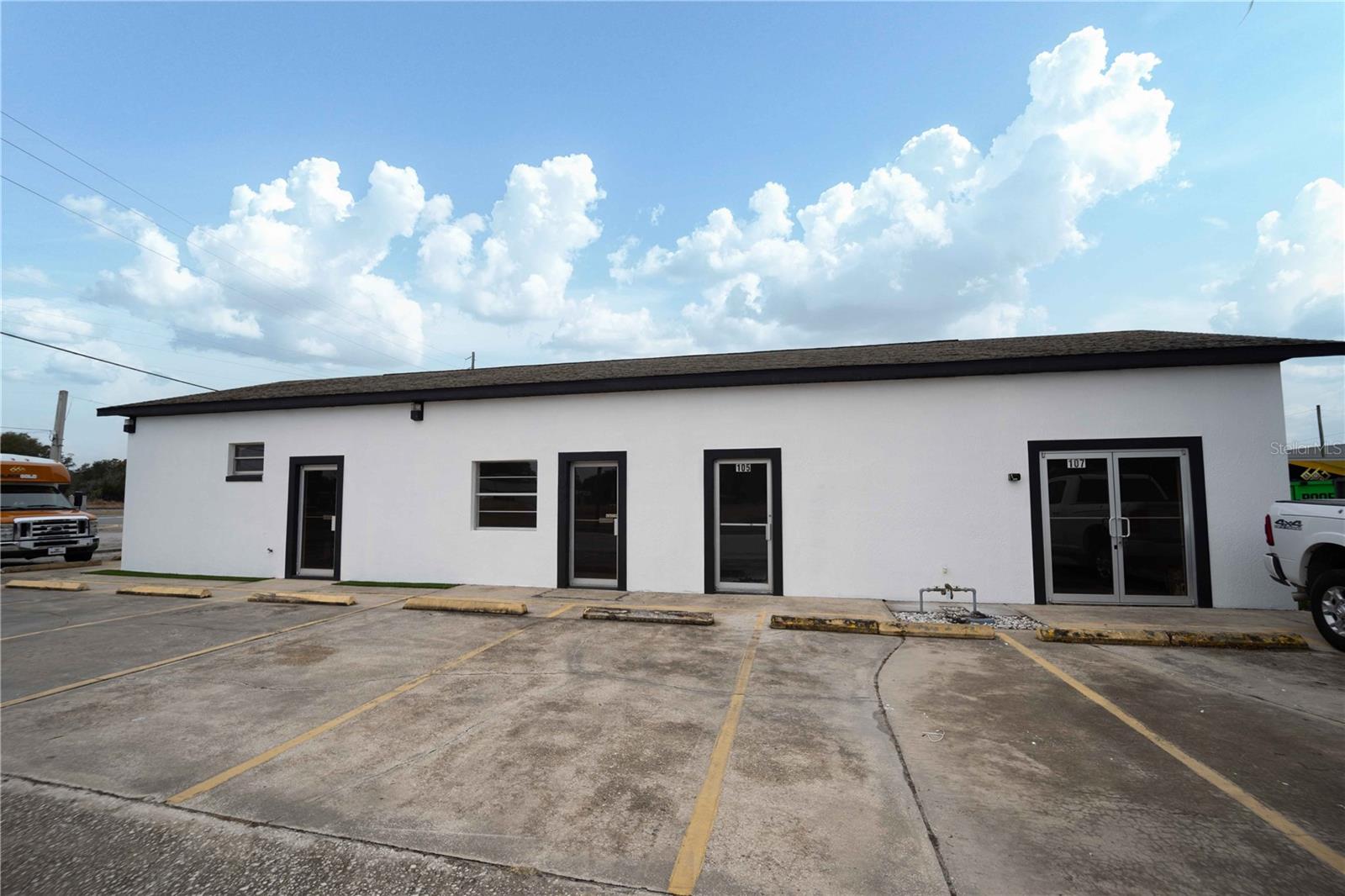 Photo of 101 HUEY STREET WILDWOOD FL 34785
