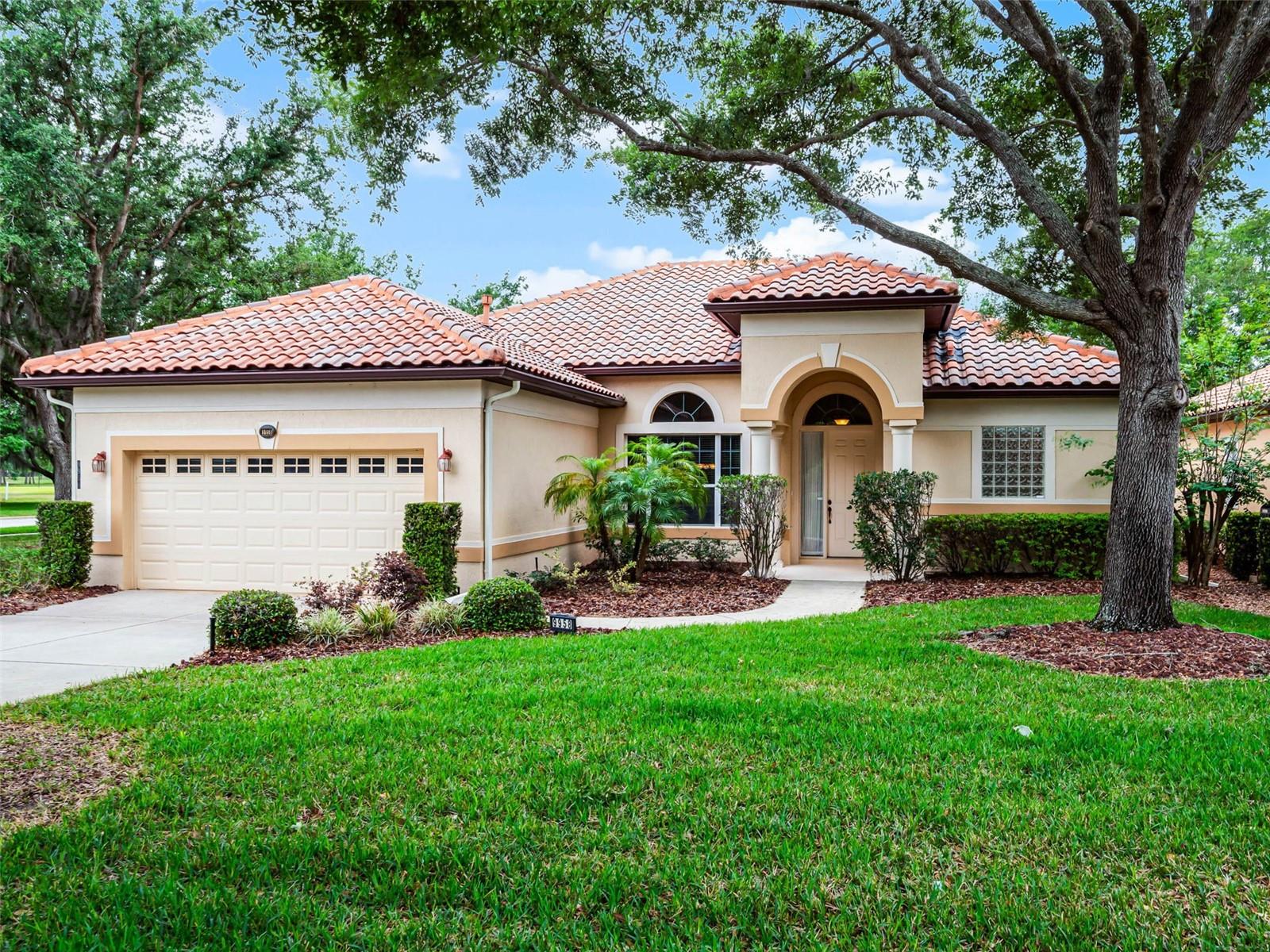 Photo of 9958 SANTA BARBARA COURT HOWEY IN THE HILLS FL 34737