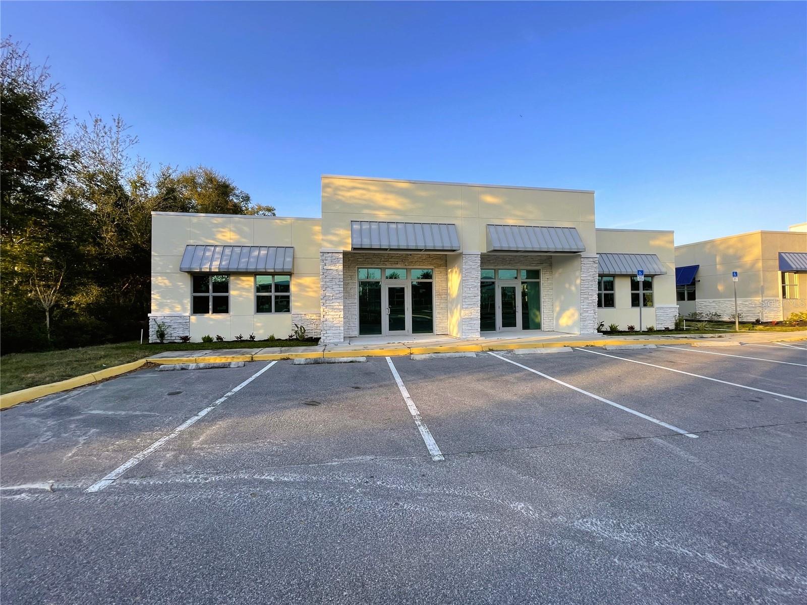 Photo of 871 HIGHWAY 466 LADY LAKE FL 32159