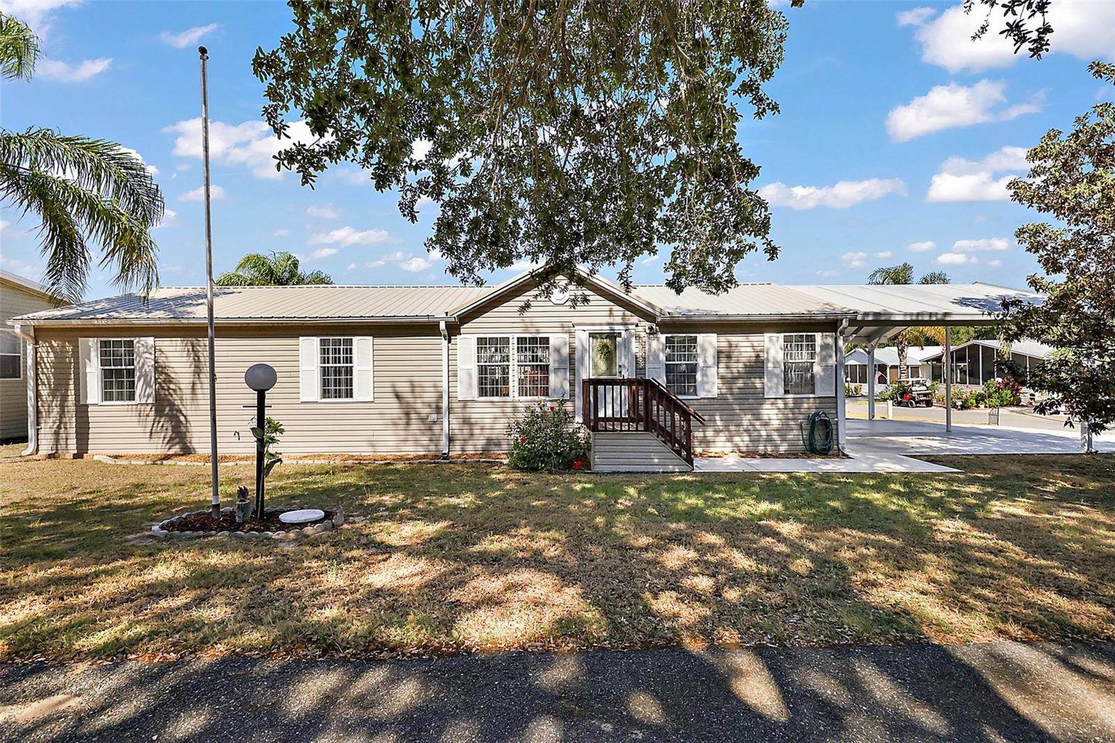Photo of 37945 MONTICELLO STREET LEESBURG FL 34788