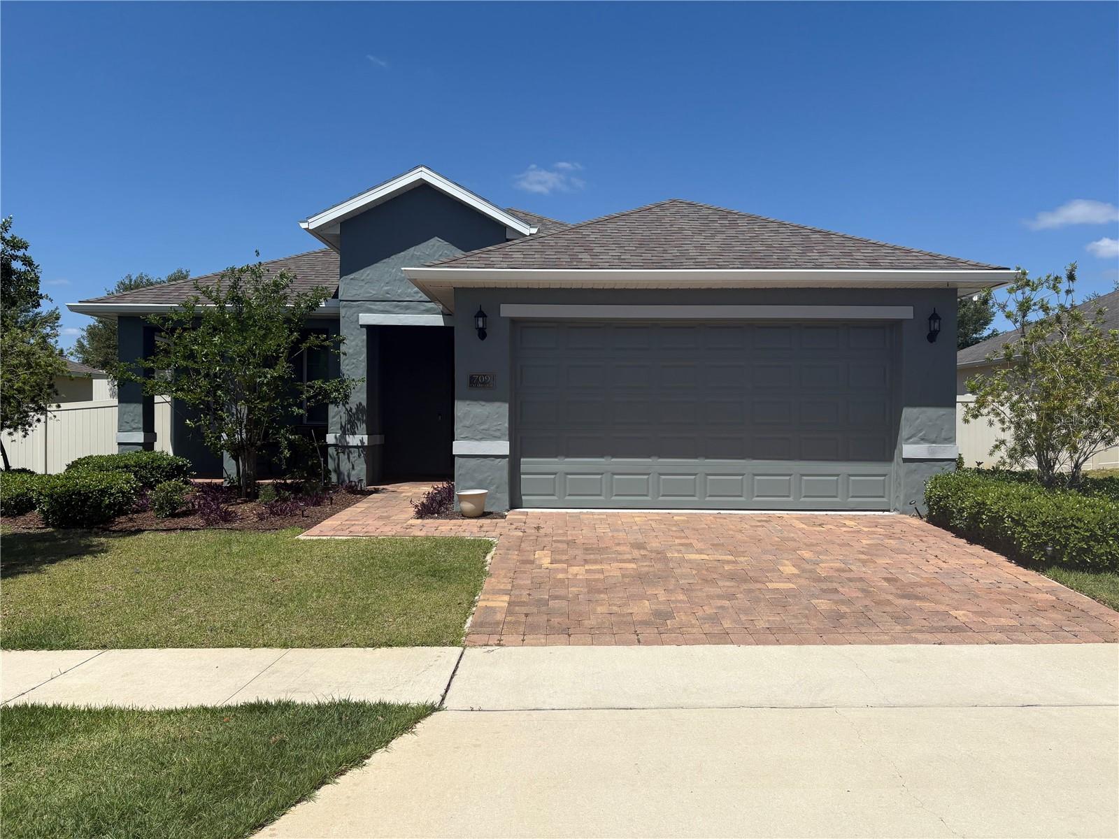 Photo of 709 CALABRIA WAY HOWEY IN THE HILLS FL 34737