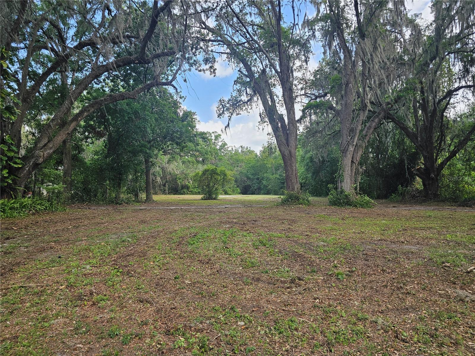 Photo of 7059 SE COUNTY HIGHWAY 25A BELLEVIEW FL 34420