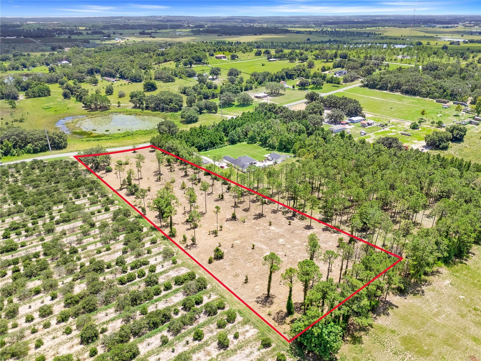 Photo of S DEWEY ROBBINS ROAD HOWEY IN THE HILLS FL 34737