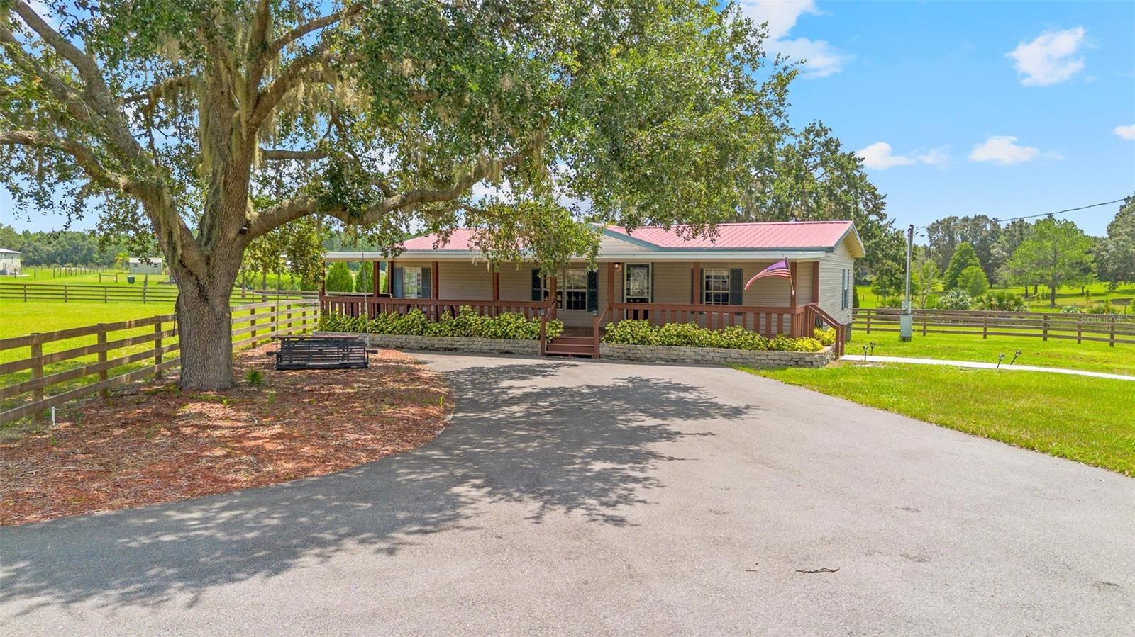 Photo of 41534 THOMAS BOAT LANDING ROAD UMATILLA FL 32784