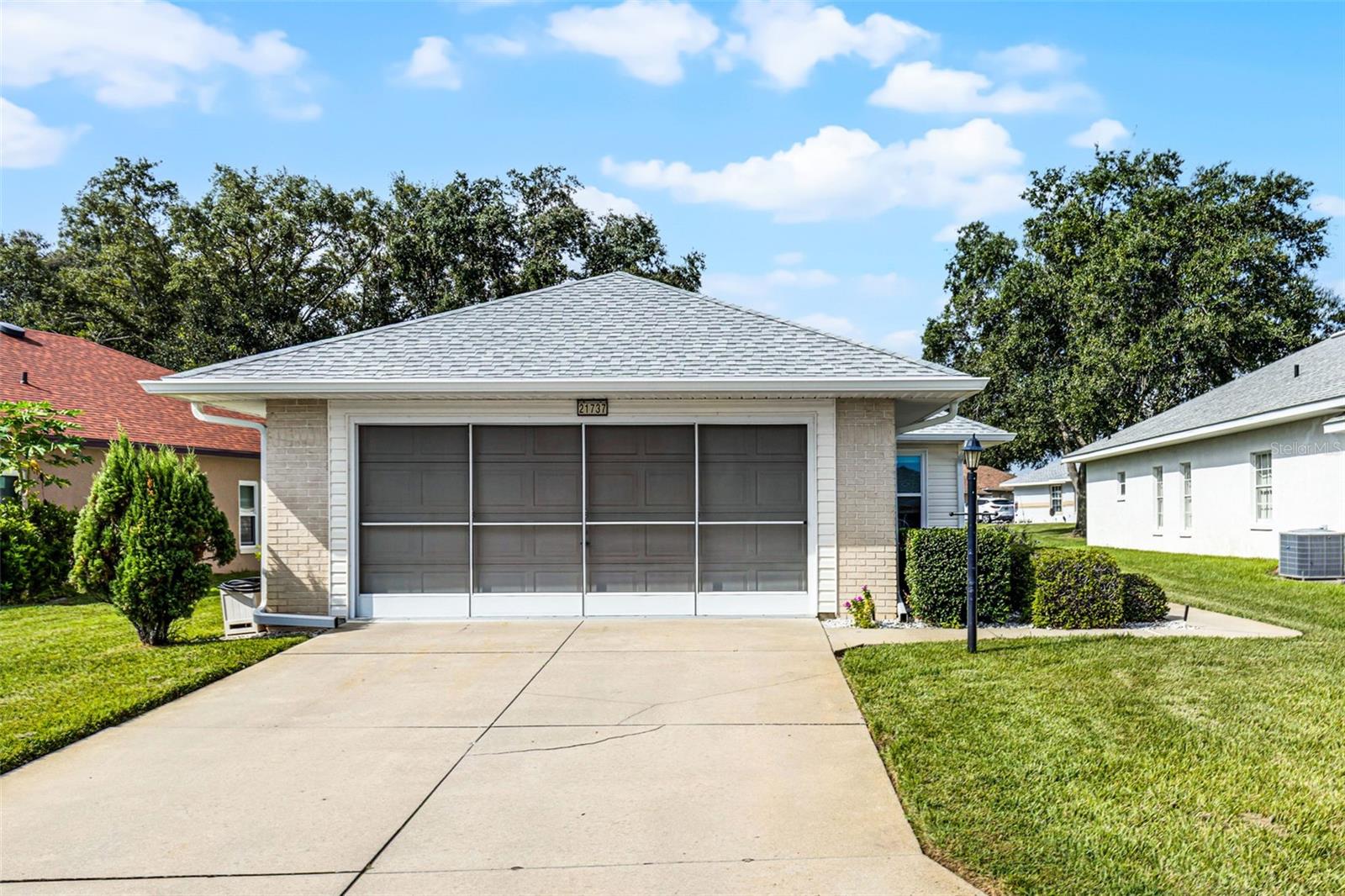Photo of 21737 KING JOHN STREET LEESBURG FL 34748