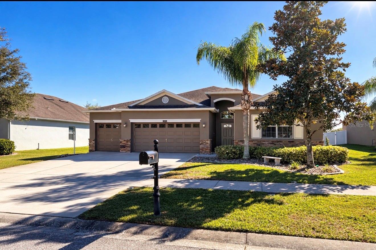 Photo of 5828 PUZO PLACE MOUNT DORA FL 32757