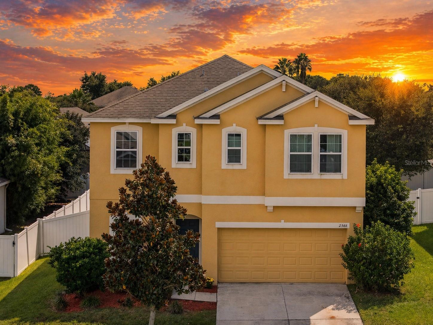 Photo of 2566 LIMERICK CIRCLE GRAND ISLAND FL 32735