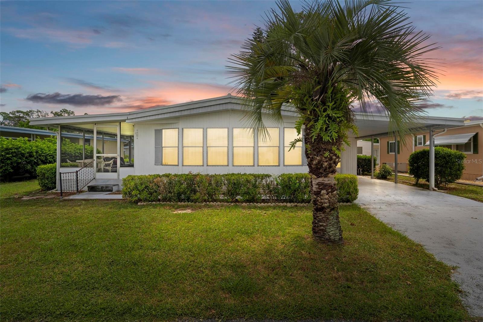 Photo of 259 KELOU COURT LEESBURG FL 34788