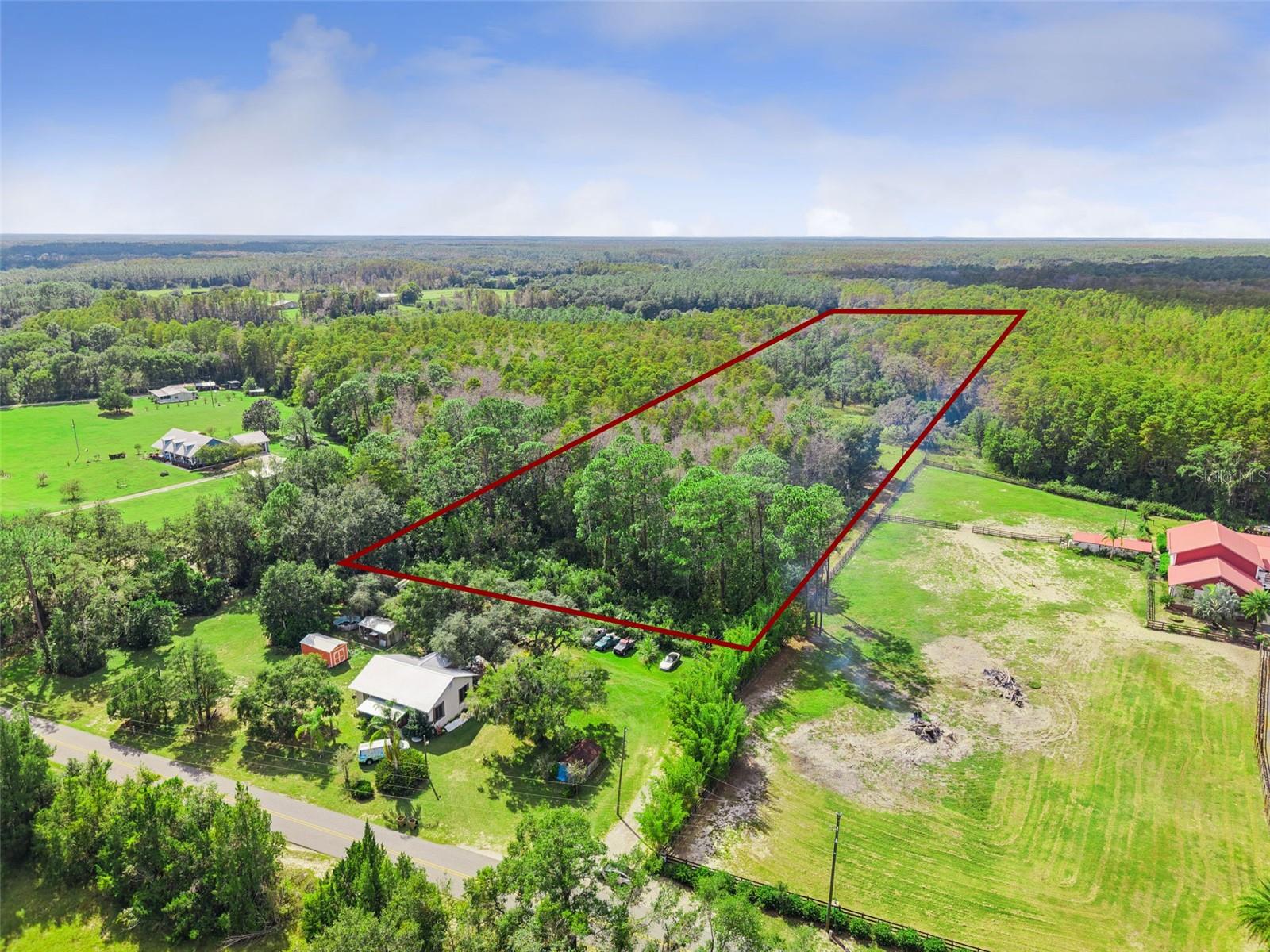 Photo of 8449 BAY LAKE ROAD GROVELAND FL 34736