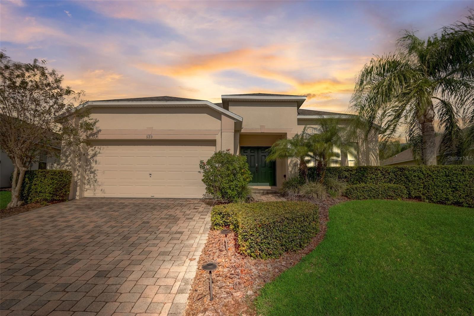 Photo of 523 BALMORAL DRIVE DAVENPORT FL 33896