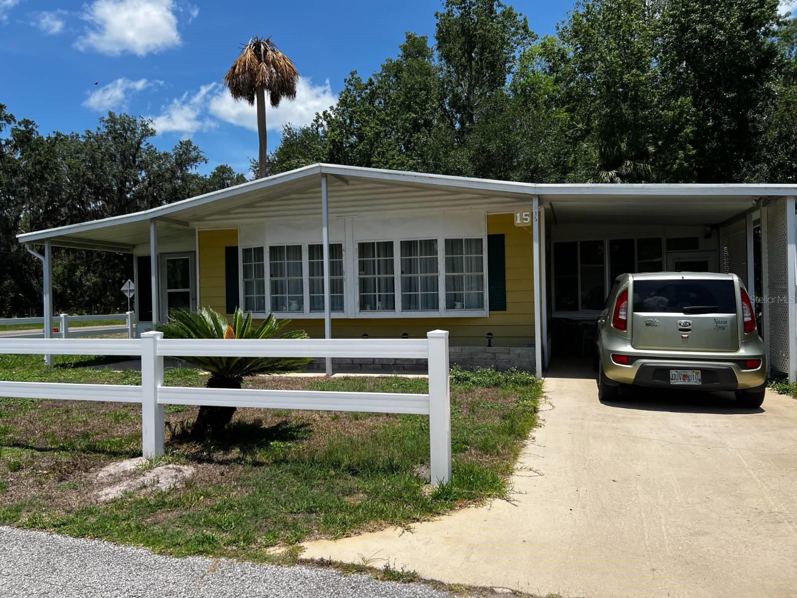 Photo of 15 WILDERNESS DRIVE LAKE PANASOFFKEE FL 33538