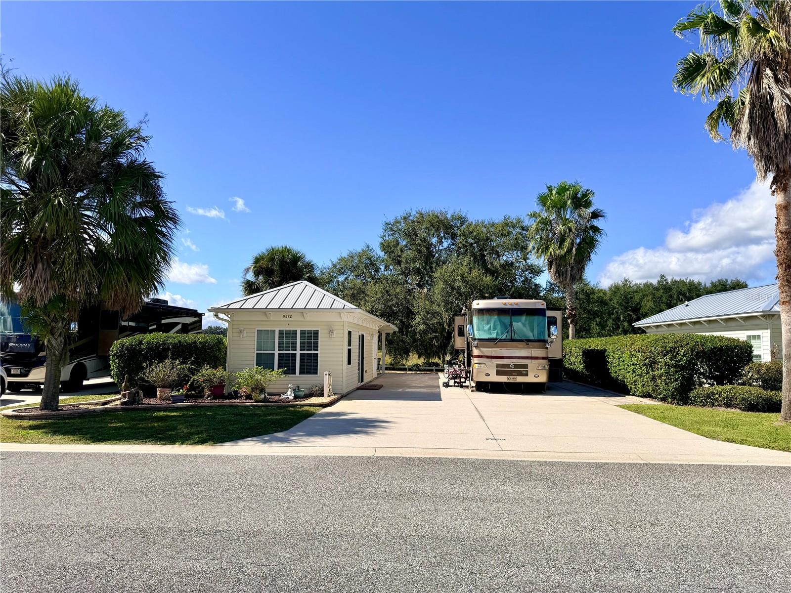Photo of 9588 SE 47TH WAY WEBSTER FL 33597