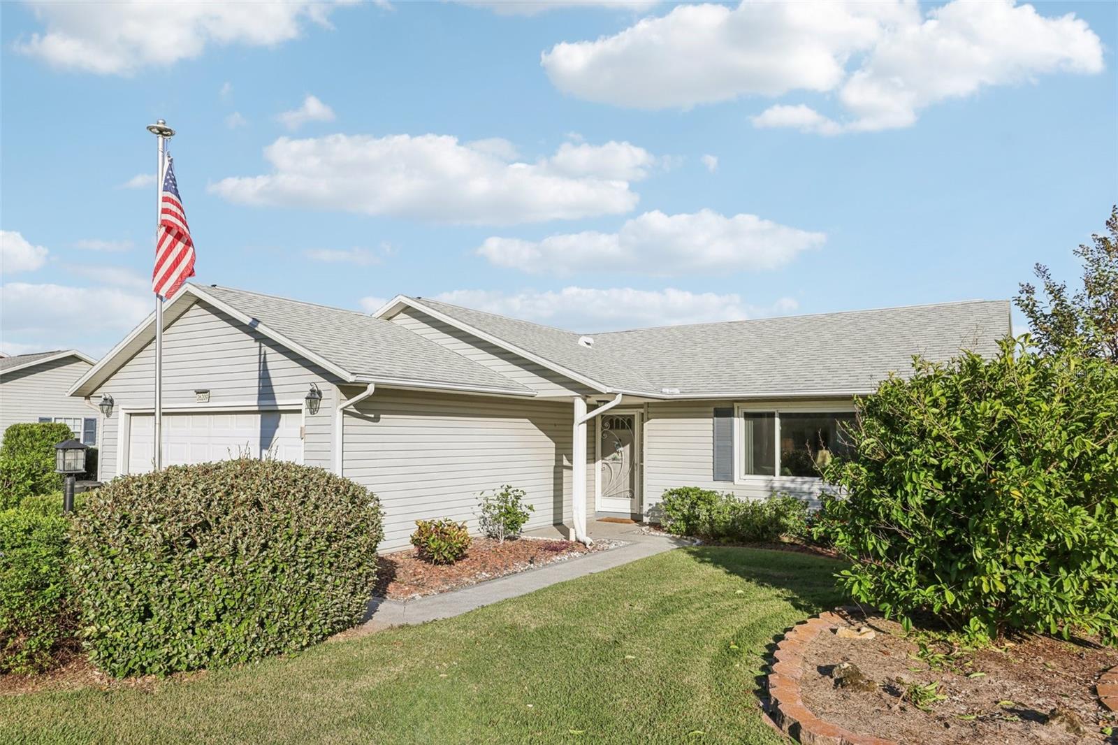 Photo of 26209 NEWCOMBE CIRCLE LEESBURG FL 34748