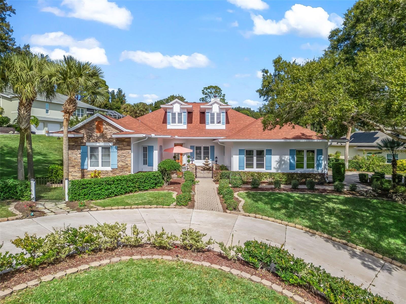 Photo of 39023 GRIFFIN LANDING LADY LAKE FL 32159