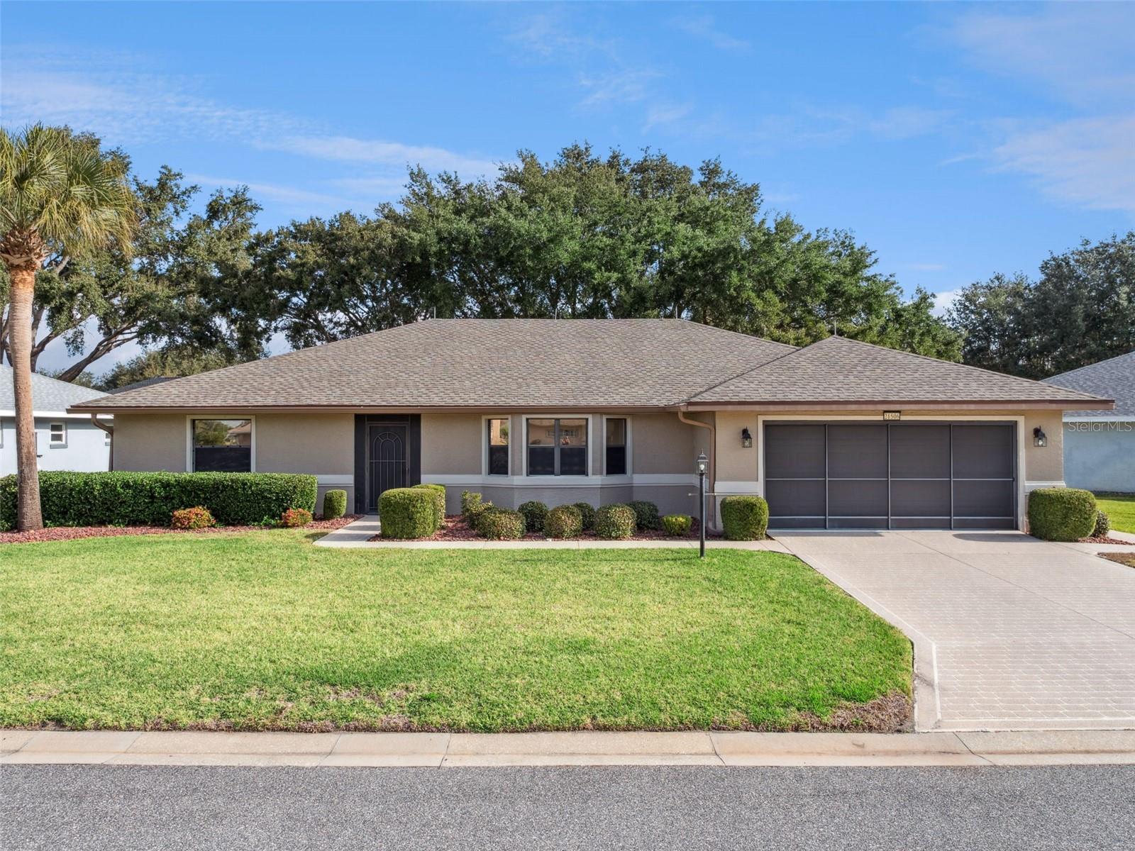 Photo of 21506 QUEEN ANNE COURT LEESBURG FL 34748
