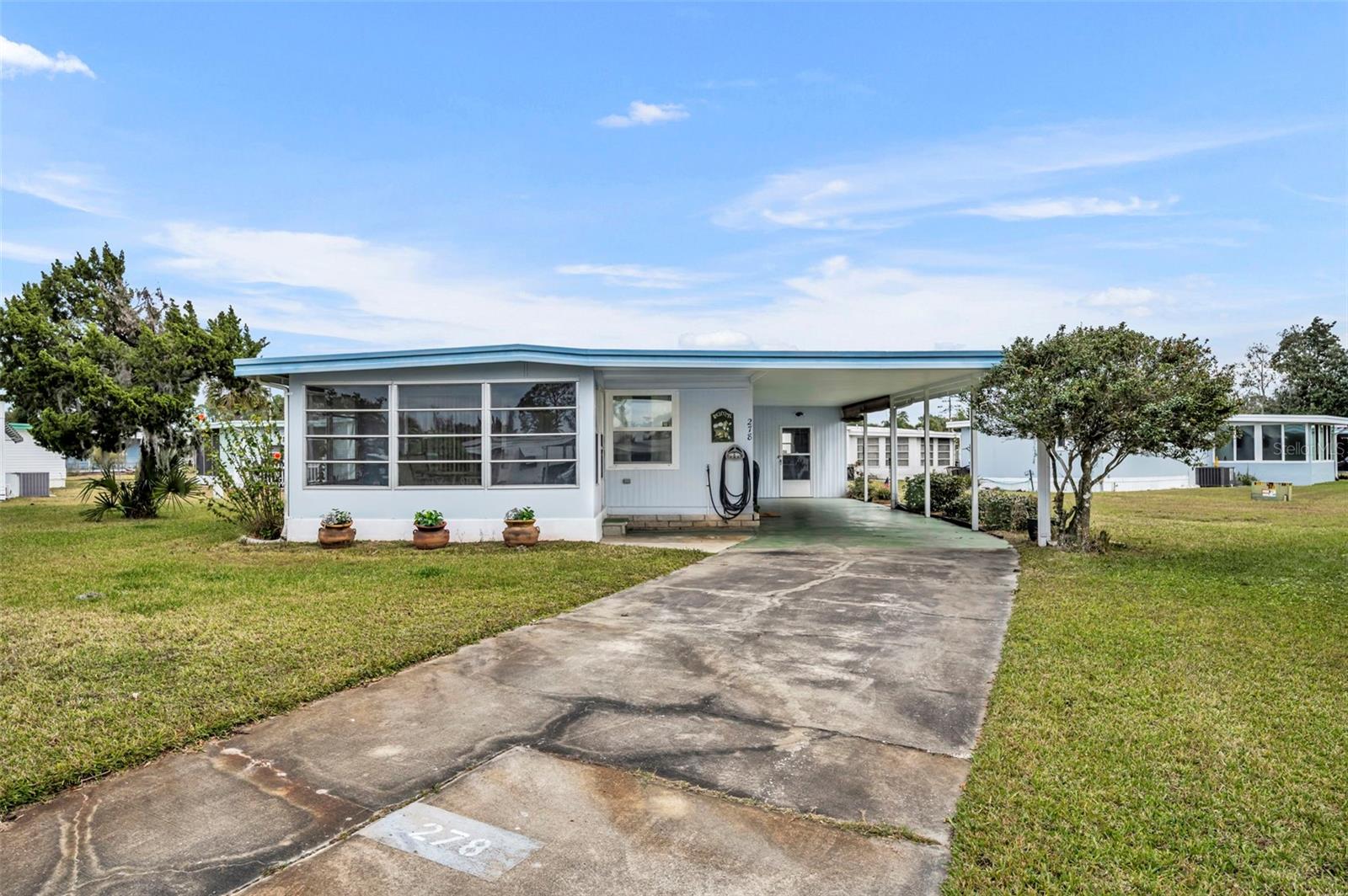 Photo of 278 KELOU COURT LEESBURG FL 34788