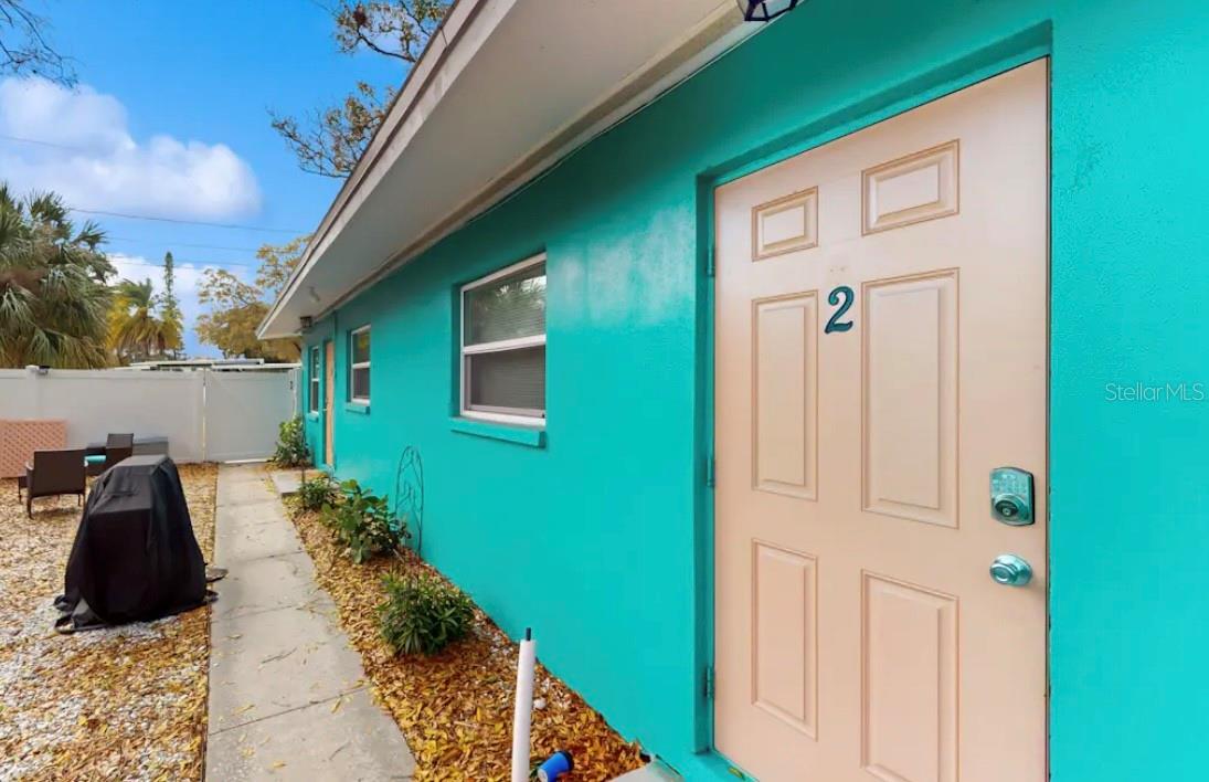 Photo of 726 STREMMA ROAD LARGO FL 33770