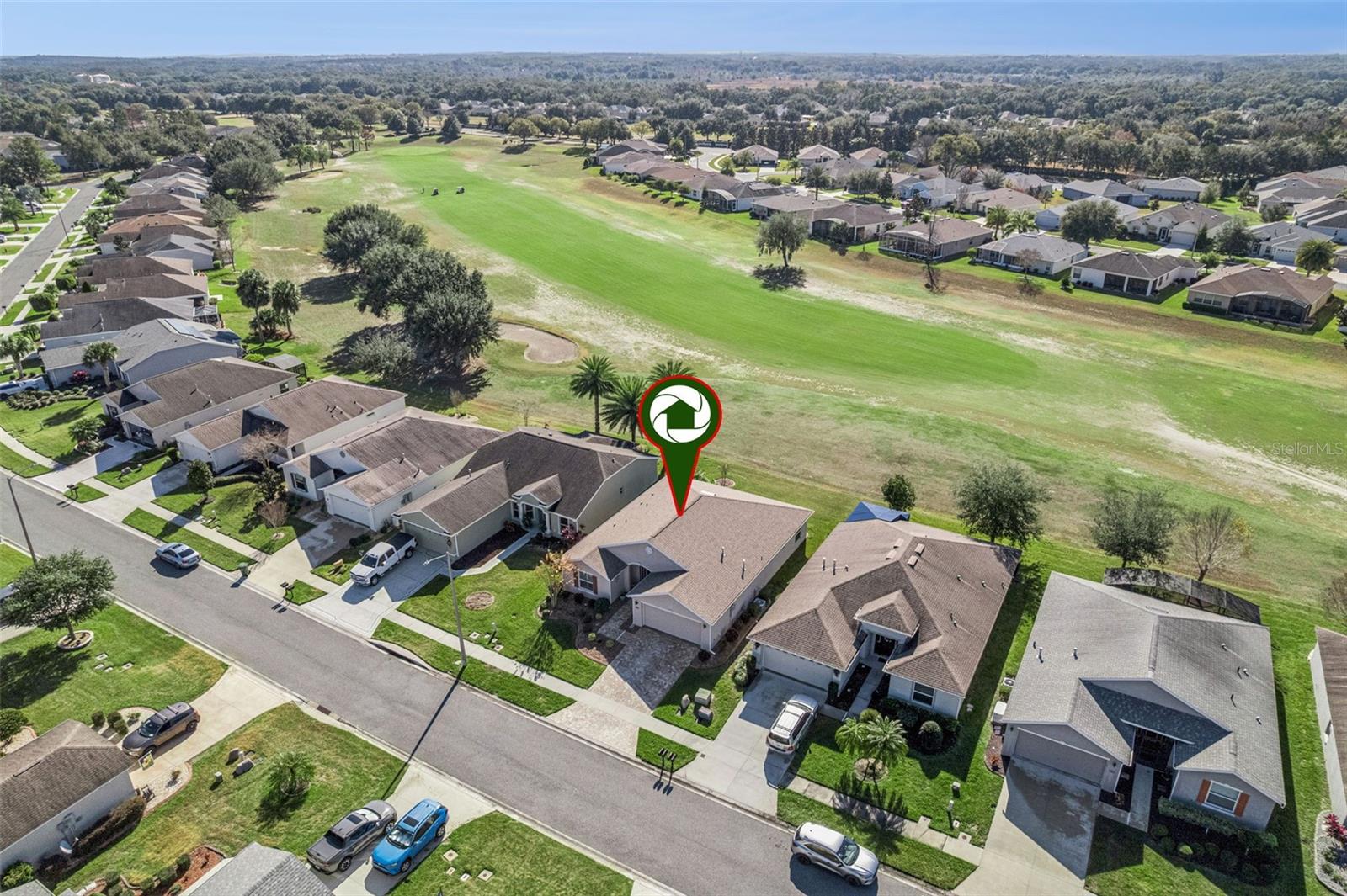 Photo of 27143 ROANOKE DRIVE LEESBURG FL 34748