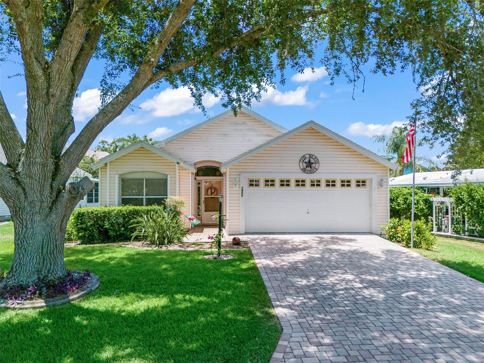 Photo of 1405 W SCHWARTZ BOULEVARD THE VILLAGES FL 32159