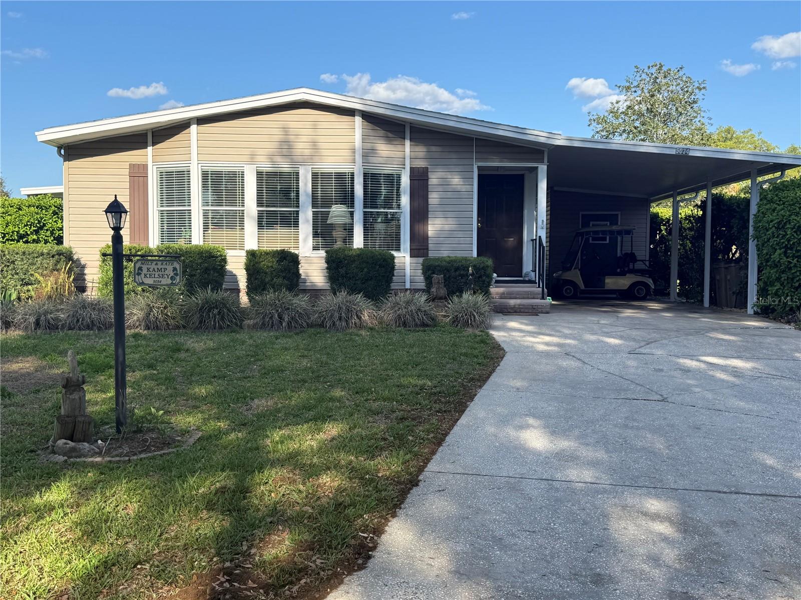 Photo of 5034 EL DESTINO DRIVE LEESBURG FL 34748