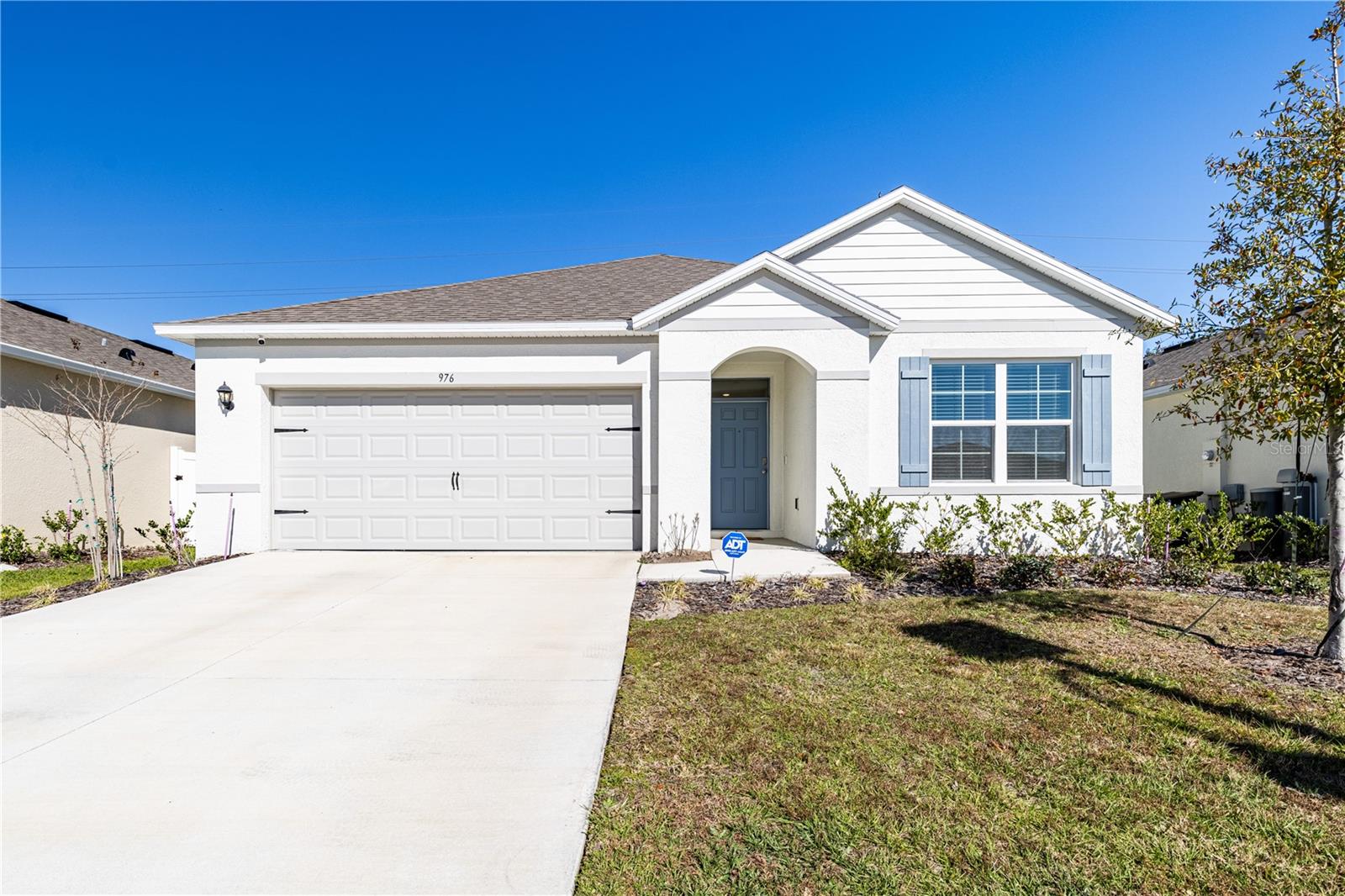 Photo of 976 BEAR HAMMOCK DRIVE UMATILLA FL 32784