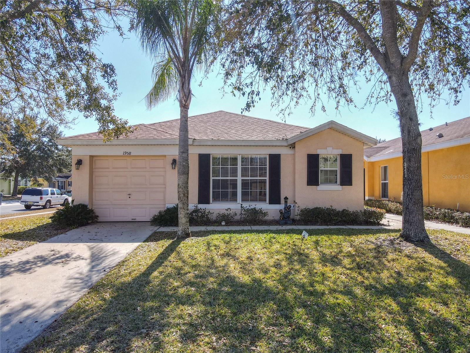 Photo of 1958 ROYAL RIDGE DRIVE DAVENPORT FL 33896