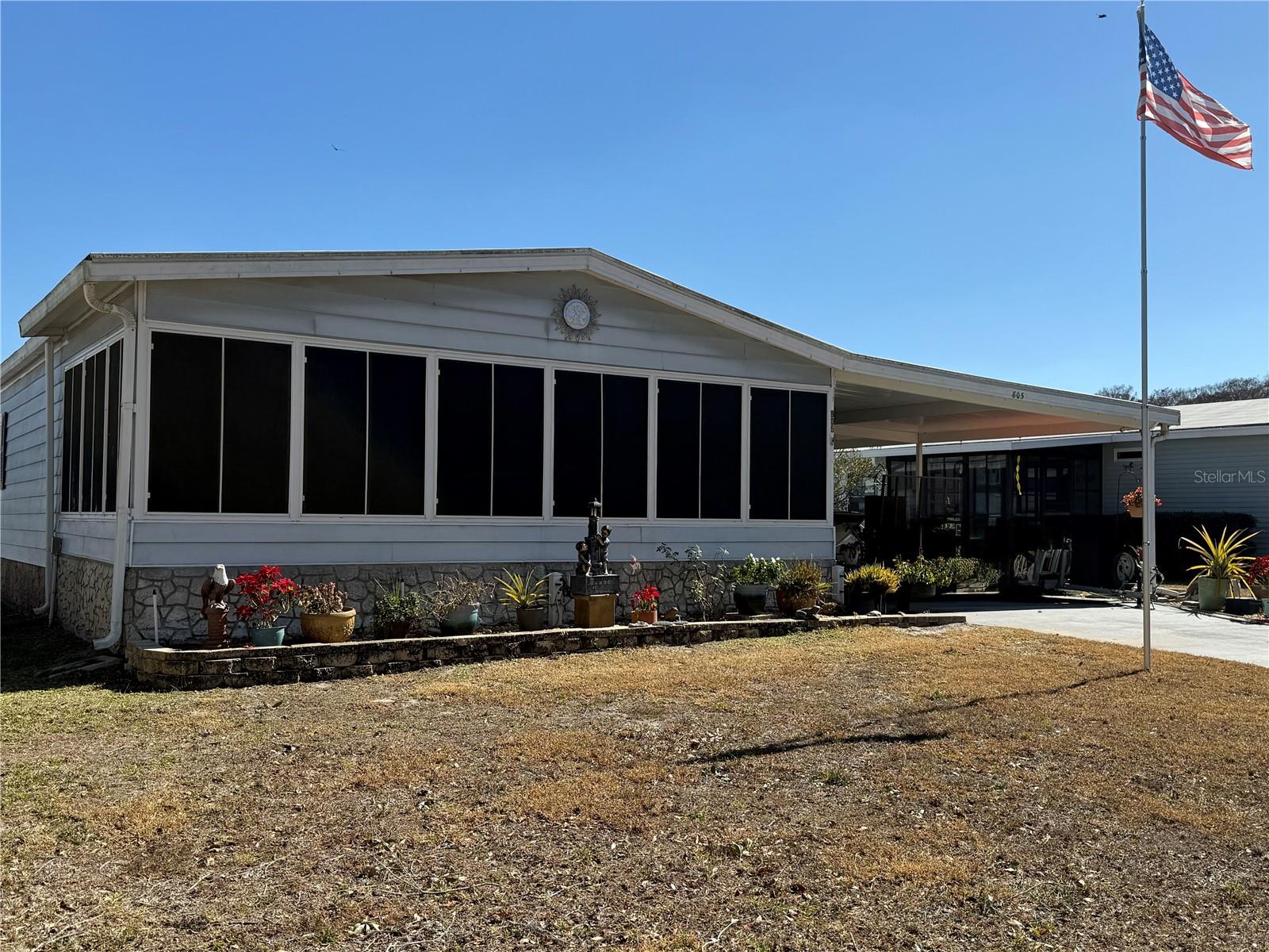 Photo of 805 OAK BOULEVARD WILDWOOD FL 34785
