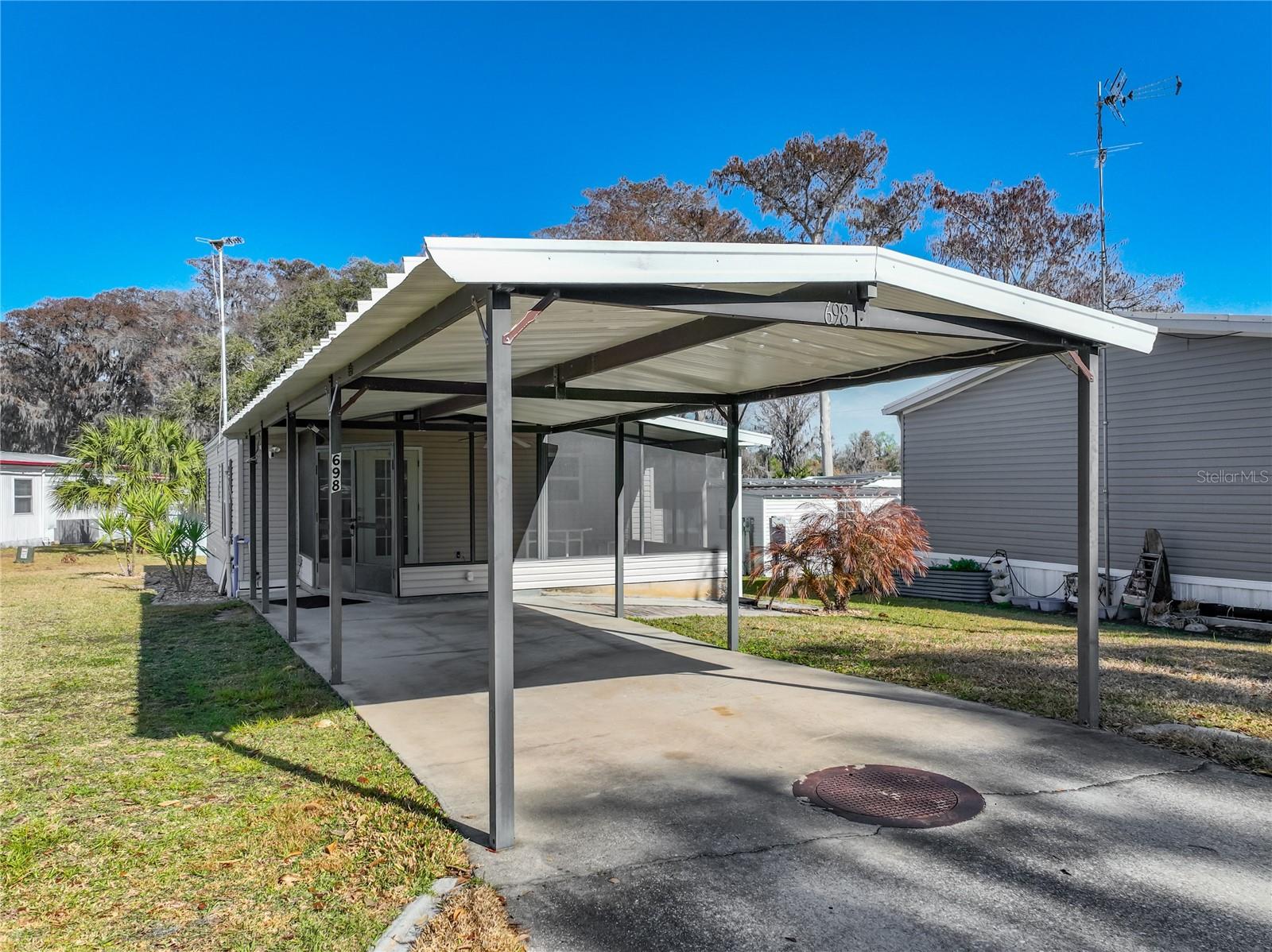 Photo of 698 CINDI AVENUE LEESBURG FL 34788