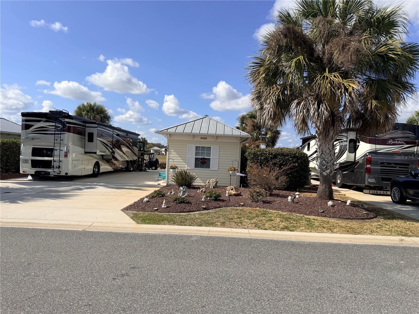 Photo of 9486 SE 47TH WAY WEBSTER FL 33597