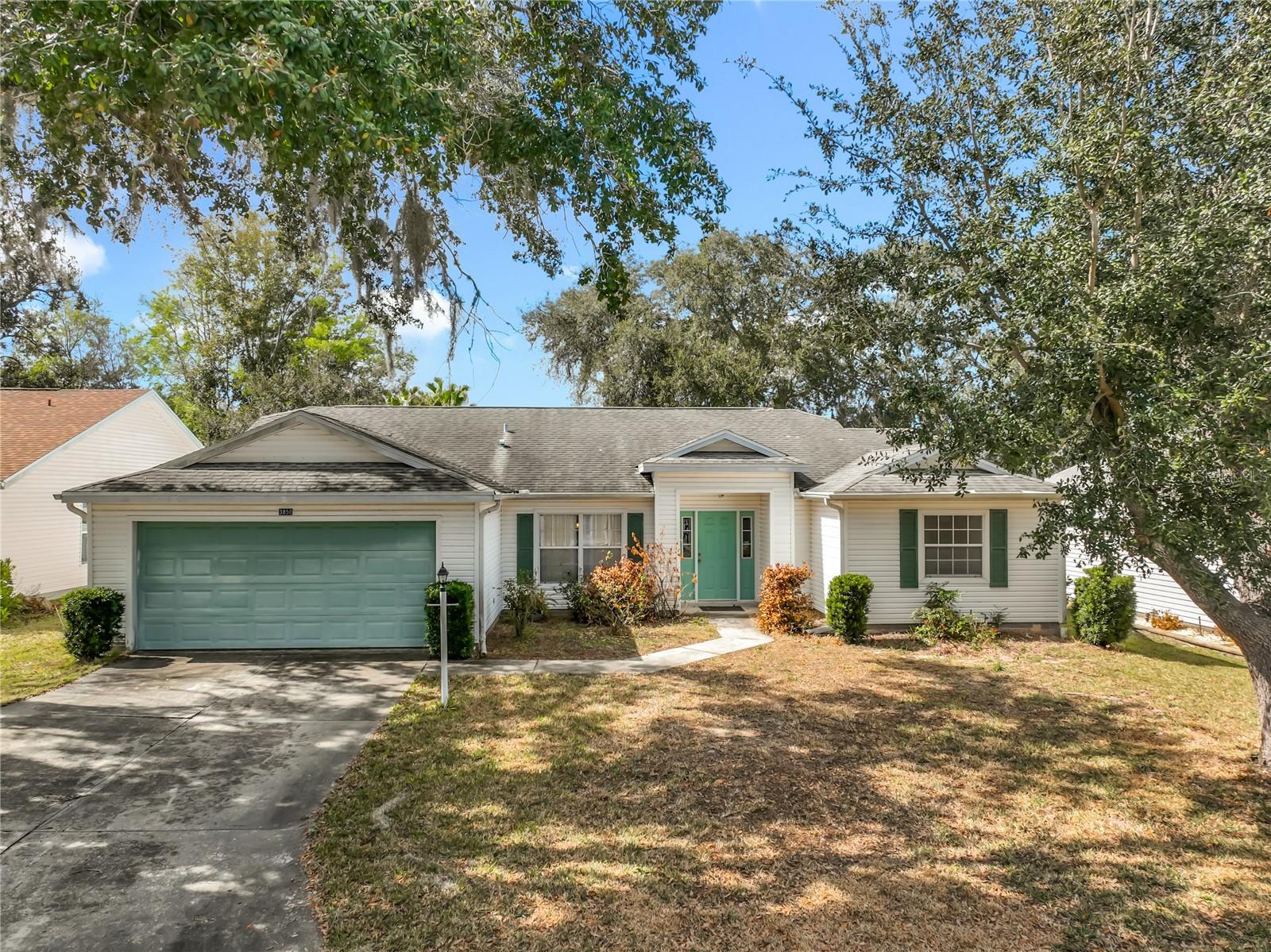 Photo of 3850 PLANTATION BOULEVARD LEESBURG FL 34748
